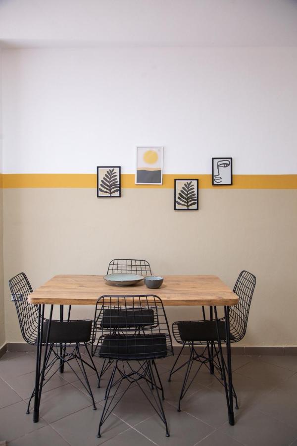 Lulu - Sunflower Apartamento Golem (Tirana)